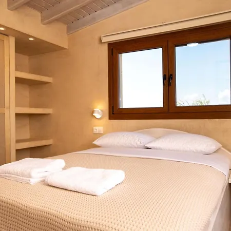Διαμέρισμα F & B Summer Collection - Penthouse Néa Fókaia